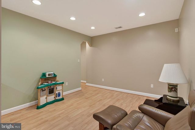 132 DARBY DR, Winchester, VA 22602