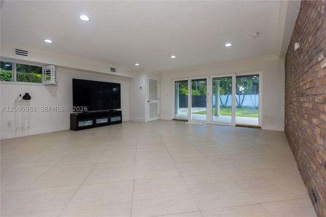 4301 SW 85th Ave, Miami, FL 33155