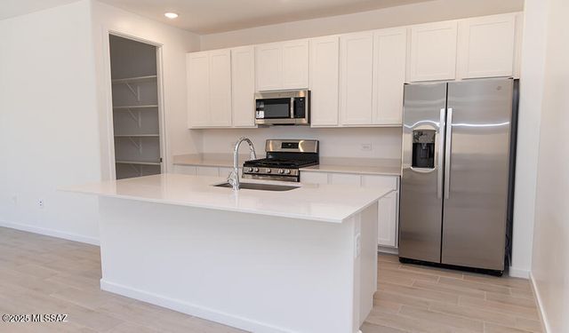 11869 E Arabelle Drive, Vail, AZ 85641