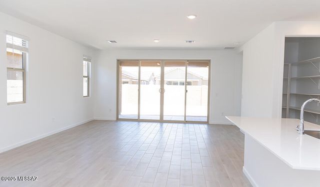 11869 E Arabelle Drive, Vail, AZ 85641