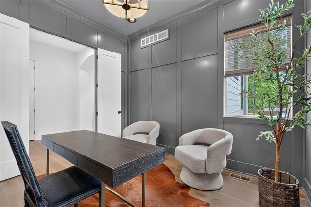 4017 W 67 Street, Prairie Village, KS 66208