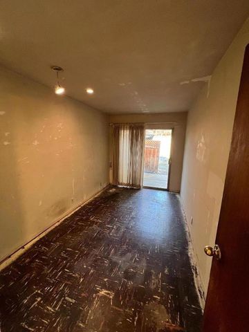 549 6th Avenue, Menlo Park, CA 94025