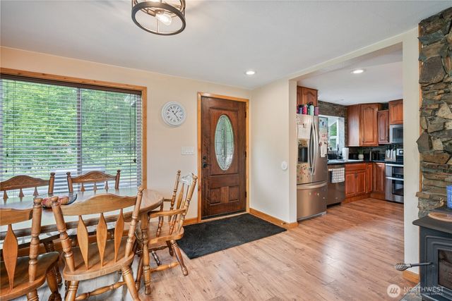 1430 Hazel Dell, Castle Rock, WA 98611