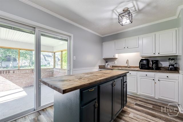 70 Dove Court, Richmond Hill, GA 31324