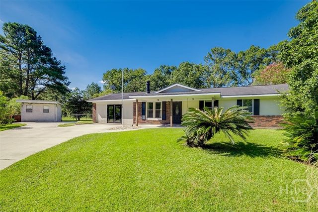 70 Dove Court, Richmond Hill, GA 31324