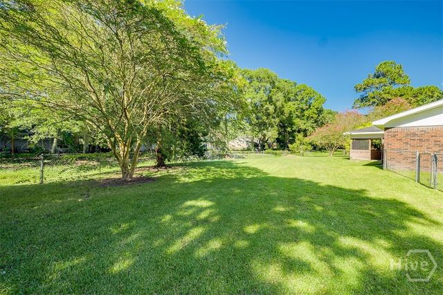 70 Dove Court, Richmond Hill, GA 31324