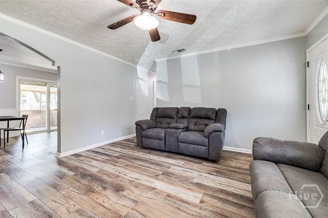 70 Dove Court, Richmond Hill, GA 31324