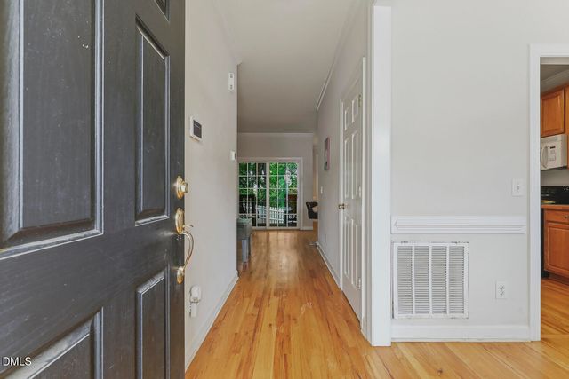 8 Hawks Spiral Way, Pittsboro, NC 27312