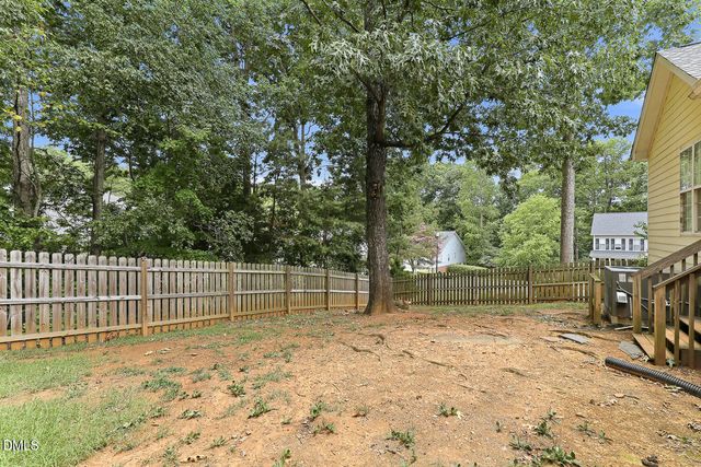 8 Hawks Spiral Way, Pittsboro, NC 27312