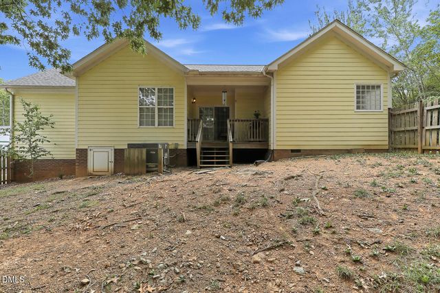 8 Hawks Spiral Way, Pittsboro, NC 27312