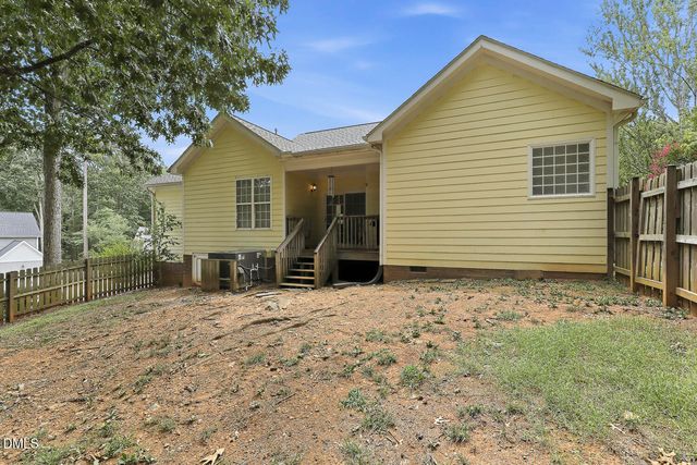 8 Hawks Spiral Way, Pittsboro, NC 27312