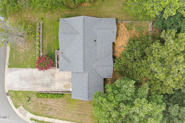 8 Hawks Spiral Way, Pittsboro, NC 27312