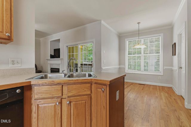 8 Hawks Spiral Way, Pittsboro, NC 27312