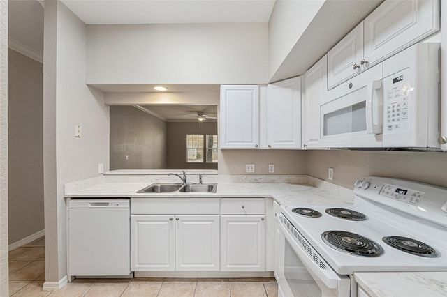 9177 SW 52ND ROAD 102, Gainesville, FL 32608