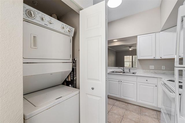 9177 SW 52ND ROAD 102, Gainesville, FL 32608