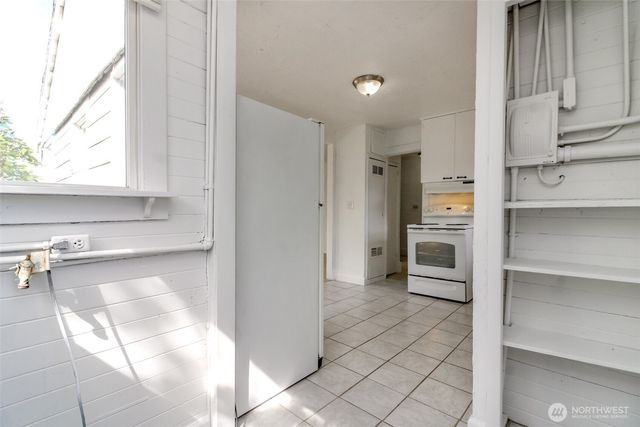 5637 S I Street, Tacoma, WA 98408