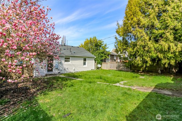 5637 S I Street, Tacoma, WA 98408