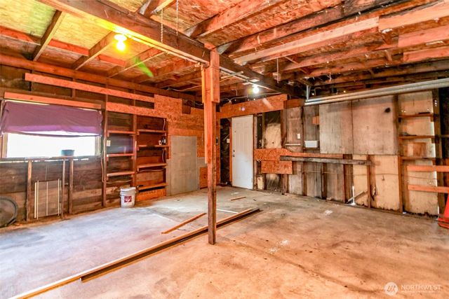 5637 S I Street, Tacoma, WA 98408