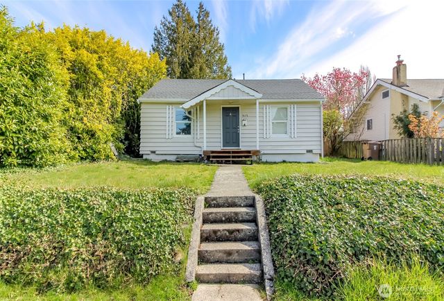 5637 S I Street, Tacoma, WA 98408