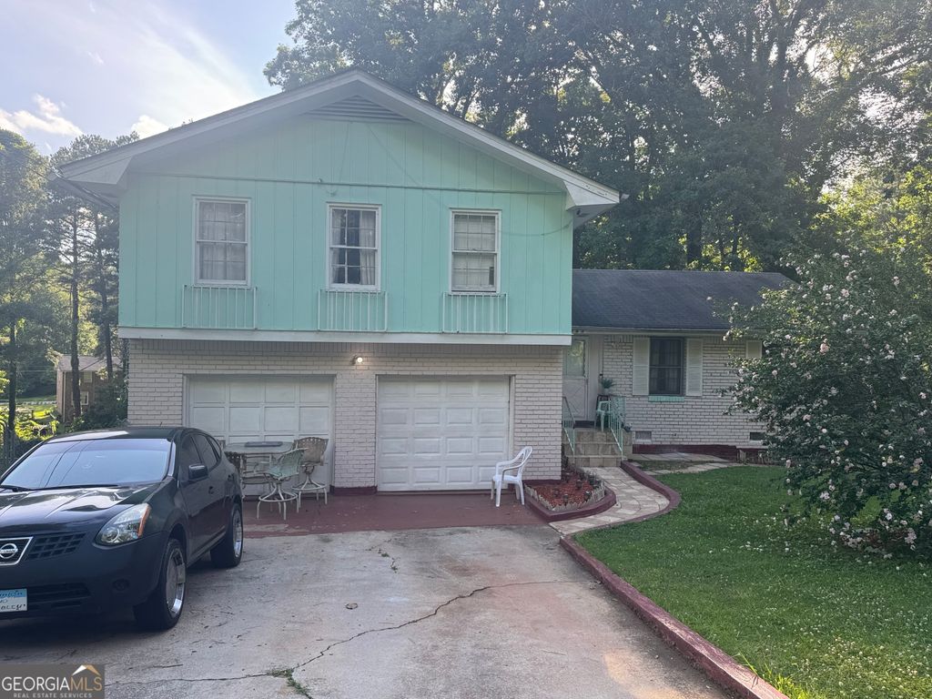 365 Shelton Woods Court, Stone Mountain, GA 30088