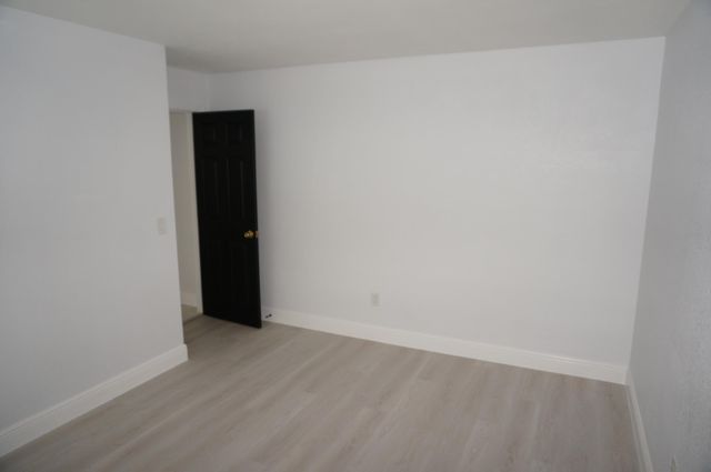 1513 39TH Street, West Palm Beach, FL 33407