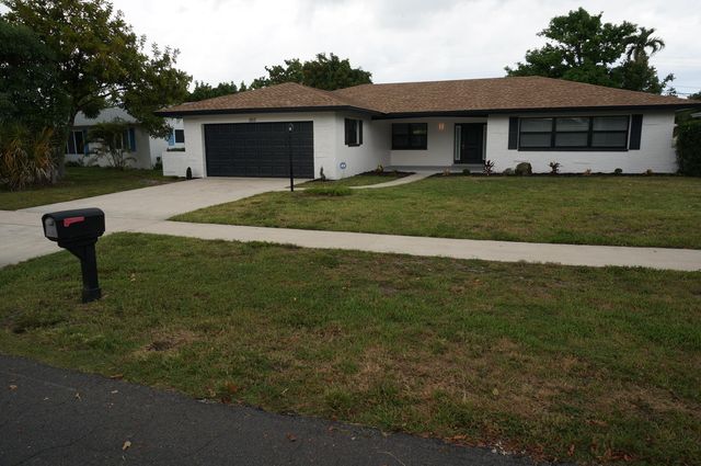1513 39TH Street, West Palm Beach, FL 33407