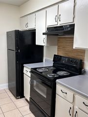 605 Mcqueary Street, Arlington, TX 76012