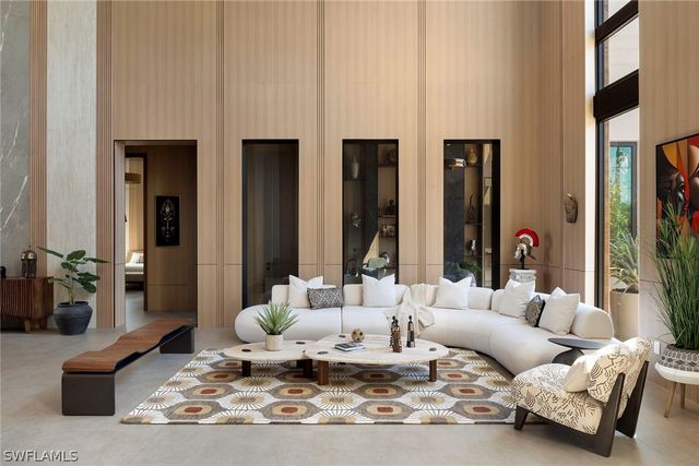 6616 Trail BLVD, Naples, FL 34108