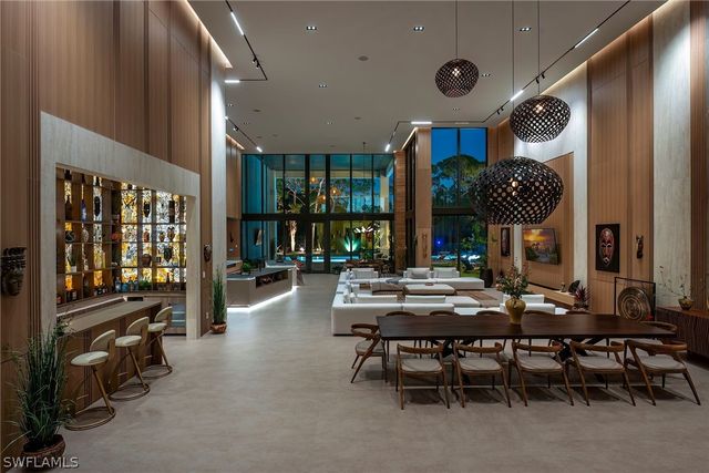 6616 Trail BLVD, Naples, FL 34108