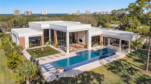 6616 Trail BLVD, Naples, FL 34108