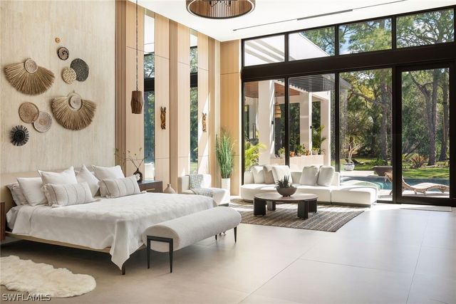 6616 Trail BLVD, Naples, FL 34108