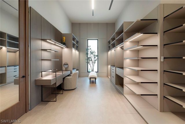 6616 Trail BLVD, Naples, FL 34108