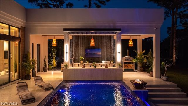 6616 Trail BLVD, Naples, FL 34108