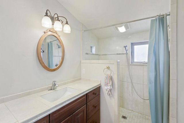 2870 Chesterfield Drive, Santa Cruz, CA 95062