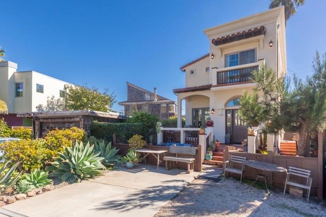 2870 Chesterfield Drive, Santa Cruz, CA 95062