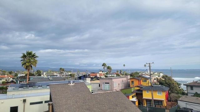 2870 Chesterfield Drive, Santa Cruz, CA 95062