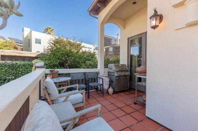 2870 Chesterfield Drive, Santa Cruz, CA 95062