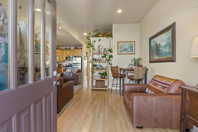 2870 Chesterfield Drive, Santa Cruz, CA 95062