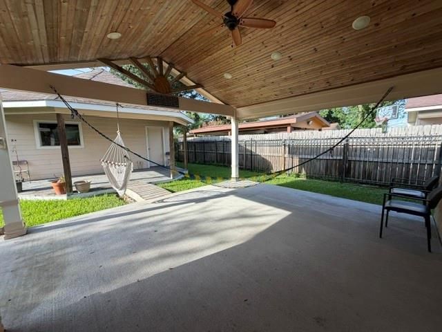 402 Dunwick Lane, Pasadena, TX 77502