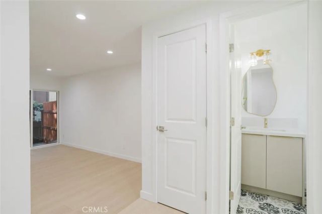 8740 Willis Avenue 6, Panorama City, CA 91402