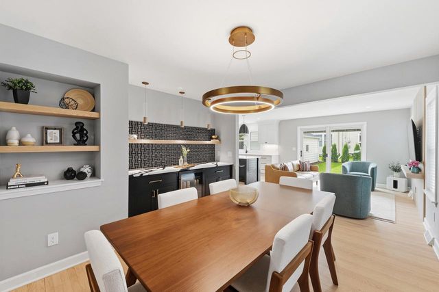 5973 N Bay Ridge AVENUE, Whitefish Bay, WI 53217