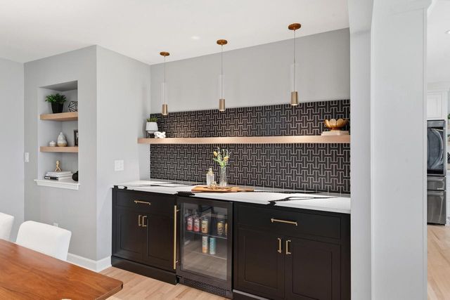 5973 N Bay Ridge AVENUE, Whitefish Bay, WI 53217