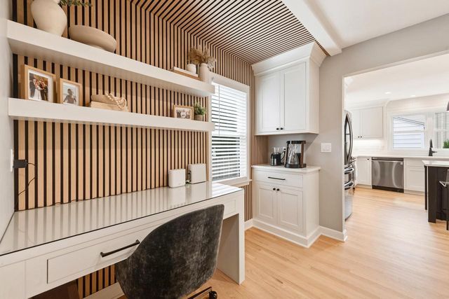 5973 N Bay Ridge AVENUE, Whitefish Bay, WI 53217
