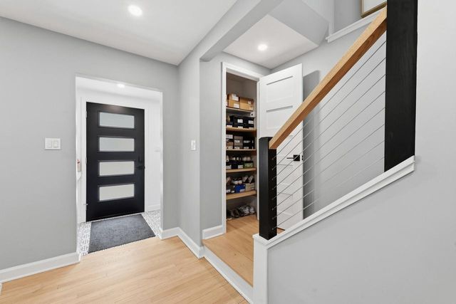 5973 N Bay Ridge AVENUE, Whitefish Bay, WI 53217