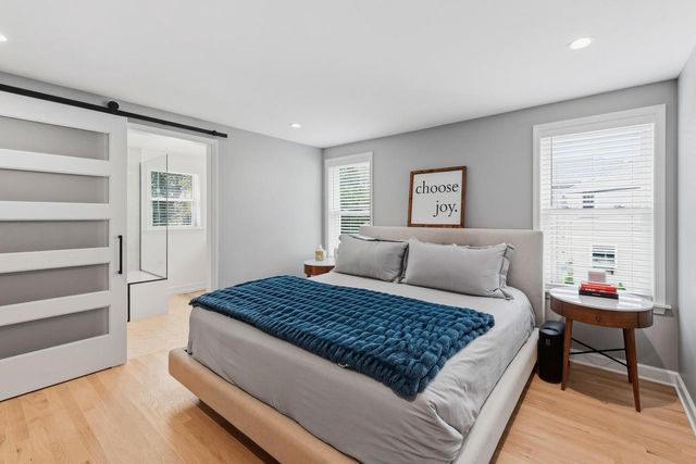 5973 N Bay Ridge AVENUE, Whitefish Bay, WI 53217