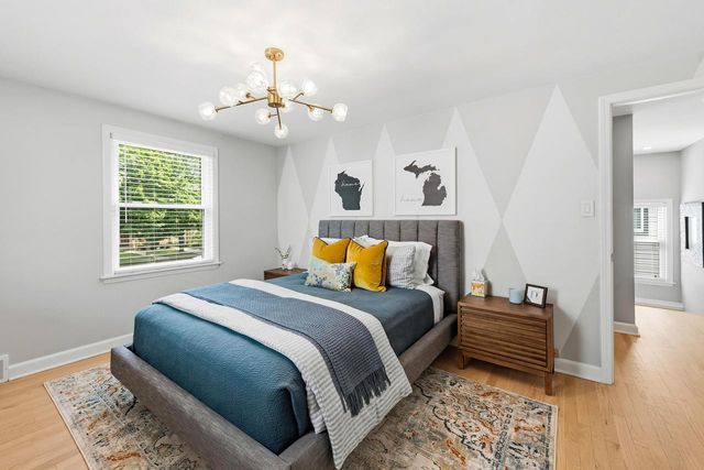 5973 N Bay Ridge AVENUE, Whitefish Bay, WI 53217