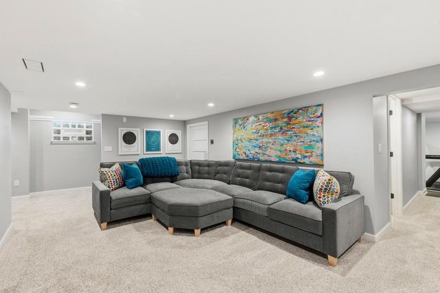 5973 N Bay Ridge AVENUE, Whitefish Bay, WI 53217