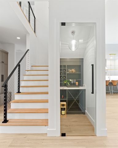 6446 Lange Circle, Dallas, TX 75214