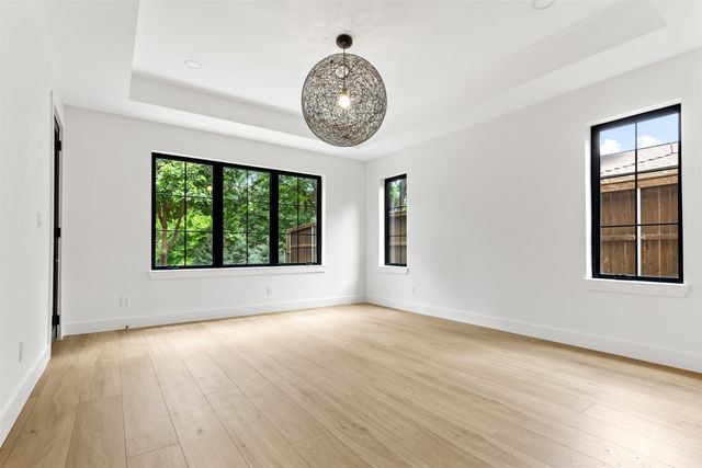 6446 Lange Circle, Dallas, TX 75214