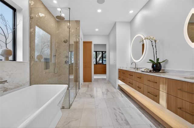 6446 Lange Circle, Dallas, TX 75214